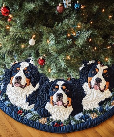 Alpine Protector Quilted Christmas Tree Skirt — Durable Holiday Base Cover With Reinforced Stitching For Practical & Stylish Decor