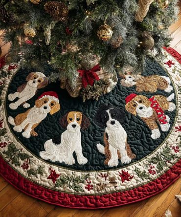 Holiday Paws Quilted Beagle Tree Skirt — Charming Dog Paw Print Christmas Accent, Soft Quilting For Warm Festive Displays