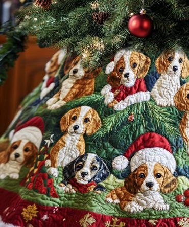 Beagle Paw Prints Quilted Christmas Tree Skirt - Charming Dog Paw Motif Tree Base Cover, Soft Lined, Pet-Friendly Décor