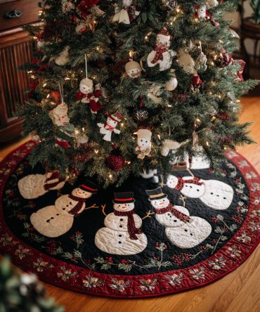 Elegant Black Snowman Quilted Tree Skirt — Modern Holiday Base Cover, Luxury Quilting For Contemporary Christmas Styling & Gift Presentation