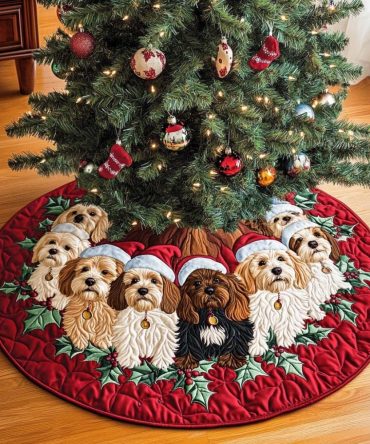 Cavapoo Charm Quilted Christmas Tree Skirt — Stylish Holiday Base Cover, Soft Fabric, Machine Friendly & Giftable Design