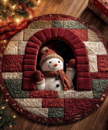 Charming Snowman Hearth Round Rug — Festive Plush Snowman Carpet For Living Room, Entryway & Kids Areas, Soft And Durable