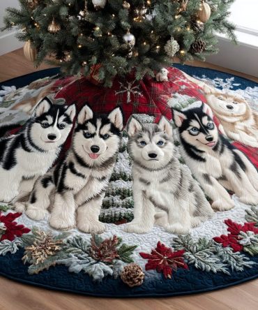 Christmas Husky Night Quilted Tree Skirt — Husky Dog Holiday Tree Skirt, Cozy Winter Pet-Themed Décor