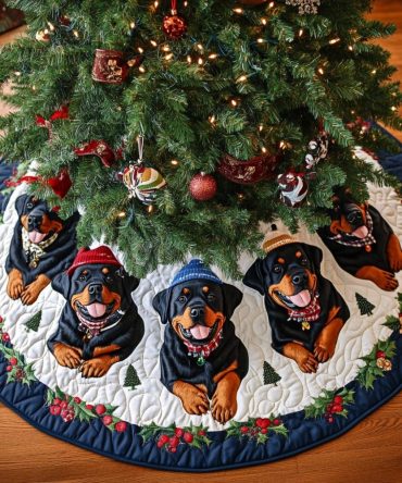 Festive Quilted Rottweiler Christmas Tree Skirt — Bold Rottweiler Print Tree Mat, Durable Holiday Floor Protector & Gift For Rottie Fans