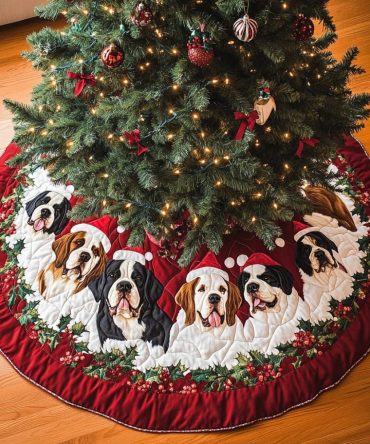 Christmas Saint Bernard Quilted Tree Skirt — Festive Canine Design, Soft Padded Holiday Décor & Great Gift For Pet Owners