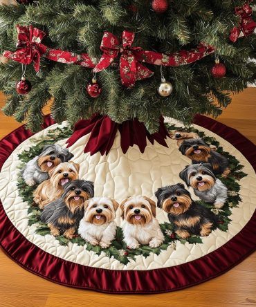 Christmas Yorkie Delight Quilted Tree Skirt — Delightful Yorkie-Themed Quilted Christmas Tree Skirt For Festive Pet Lovers