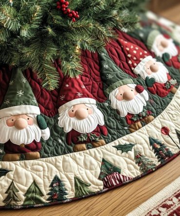 Cozy Gnomes Quilted Christmas Tree Skirt — Soft Holiday Tree Wrap With Charming Gnome Pattern, Adds Warmth To Any Decor