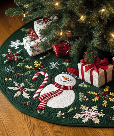 Crimson Cheer Quilted Christmas Tree Skirt — Bold Red Quilted Tree Skirt For Vibrant Holiday Style And Classic Festive Flair