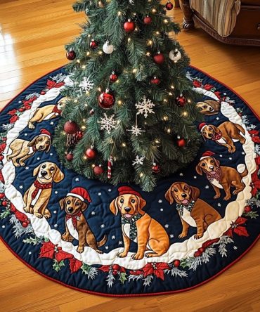 Dachshund Xmas Joy Quilted Tree Skirt , Cheerful Doxie Holiday Tree Skirt, 48In Quilted Cotton, Durable & Machine-Washable