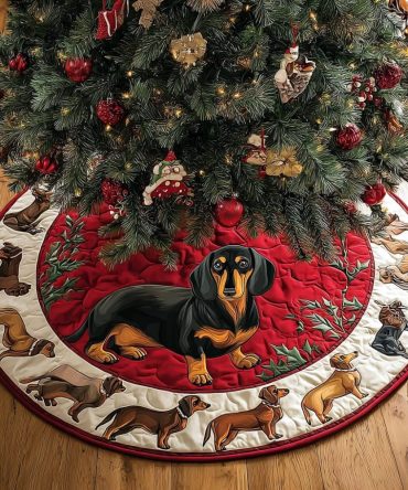 Dachshund Blessing Quilted Tree Skirt – Warm & Whimsical Dog-Themed Christmas Skirt, Soft Patchwork Design, Machine-Washable, Great Gift Idea