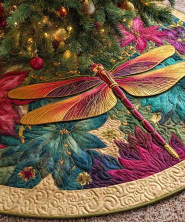 Emerald Garden Flight Quilted Tree Skirt — Verdant Floral Holiday Accent, Quilted Cotton-Blend, Reversible Design, Perfect For Green-Themed Décor
