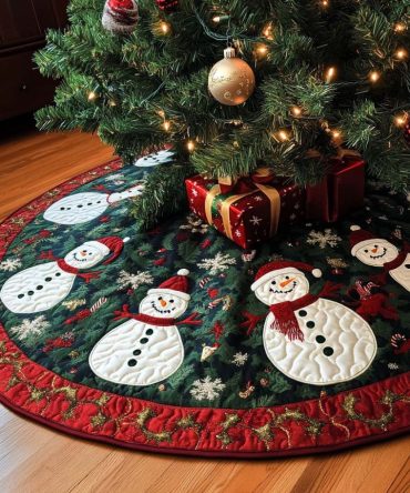 Frosty Glow Quilted Tree Skirt — Luminous Winter Holiday Base, Quilted Comfort & Classic Seasonal Styling For Your Christmas Tree