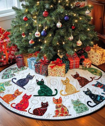 Furry Friend Quilted Tree Skirt - 48-Inch Adorable Pet-Themed Holiday Base With Soft Plush And Easy Velcro Closure