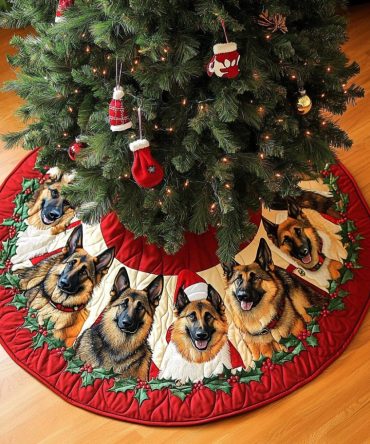 Xmas Joy Quilted German Shepherd Tree Skirt — Festive Dog Decor For Christmas, Soft Quilting & Seasonal Gift Idea