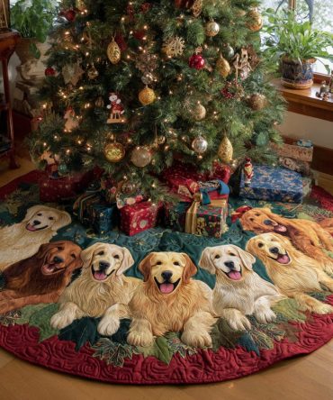 Delight Quilted Golden Retriever Tree Skirt — Cozy Holiday Decor For Dog Lovers, Premium Quilting, Charming Canine Accent To Your Christmas Display