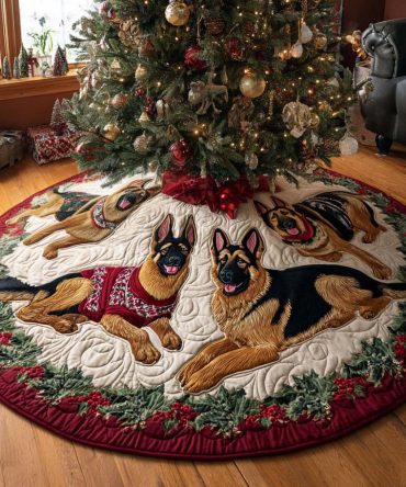 Holiday Watcher Quilted Tree Skirt — Timeless Motif With Soft Quilting, Stylish Base Cover To Showcase Gifts And Finish Your Festive Mantel