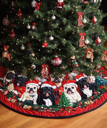 Jolly Bulldog Celebration Quilted Tree Skirt — Festive Quilted Christmas Skirt With Bulldog Party Design, Durable & Easy To Clean