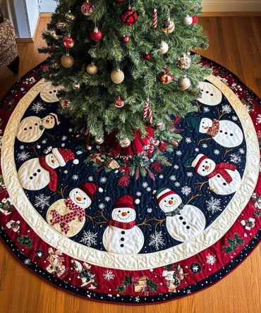 Jolly Snowman Delight Quilted Tree Skirt - Happy Snowman Holiday Decor, Plush Quilting, 48" Round, Family-Friendly & Giftable