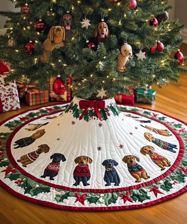 Long Dog Love Quilted Holiday Tree Skirt – Charming Dachshund Silhouette Design, Cozy Quilted Finish For Christmas Decor & Pet Gifts