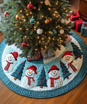 Melting Hearts Quilted Christmas Tree Skirt — Romantic Holiday Tree Skirt With Heart Motifs, Soft Quilting & Gift-Friendly Design