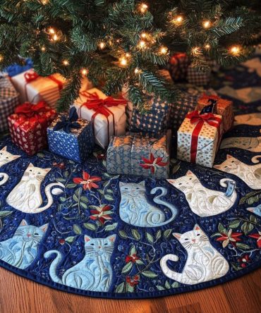 Midnight Tail Black Cat Quilted Tree Skirt - 48-Inch Sleek Dark Holiday Base, Pet-Friendly Fabric, Elegant Trim
