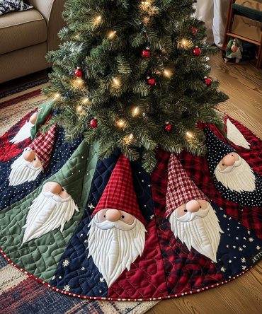 Noel Nostalgia Quilted Christmas Tree Skirt — Timeless Quilted Holiday Skirt With Classic Noel Motifs For Charming Seasonal Displays