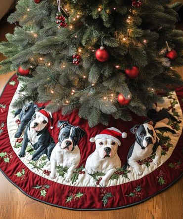 Pitbull Xmas Joy Quilted Tree Skirt — Festive Pit Bull Artwork, Soft Quilting, Holiday-Ready Accent For Dog-Loving Homes & Gift Giving