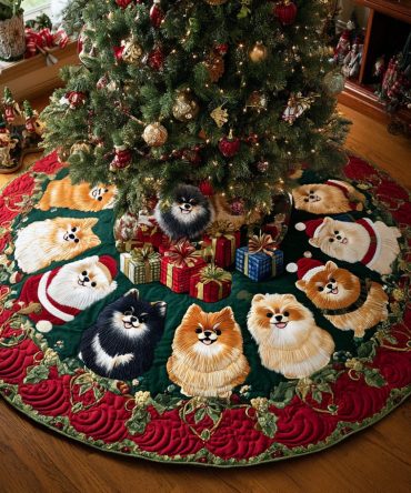 Pom Noel Delight Quilted Tree Skirt — Classic Pomeranian Noel Motif, Plush Quilting For Elegant Holiday Base Coverage And Festive Display