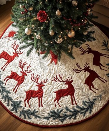 Elegant Reindeer Quilted Christmas Tree Skirt — Plush Holiday Base With Reindeer Motifs, Durable Stitching & Easy Care For Festive Decor