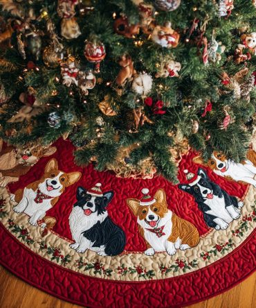 Royal Corgi Quilted Tree Skirt — Yuletide Crowned Corgi Holiday Base Cover, Luxurious Dog-Themed Christmas Decor & Gift