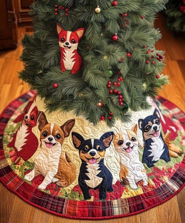 Santa Chihuahua Quilted Holiday Tree Skirt — Cute Santa-Hat Chihuahua Design, Generously Sized, Easy-Care Quilted Christmas Decor For Pet Fans