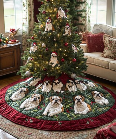 Santa Paws Bulldog Quilted Holiday Tree Skirt - Charming Christmas Decor For Bulldog Fans, Soft Quilted Tree Cover