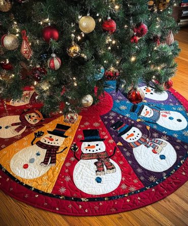 Festive Quilted Tree Skirt — Snowman Scene Holiday Artwork, Soft Lining, Machine-Washable & Durable Christmas Décor For Family Homes