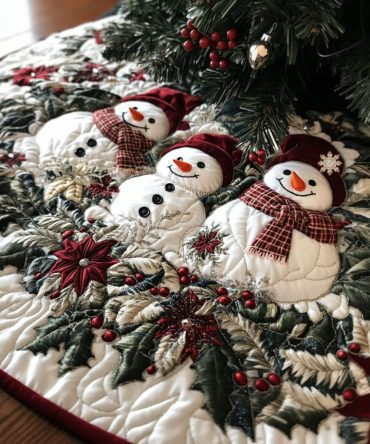 Snowy Smiles Quilted Christmas Tree Skirt — Cheerful Winter Character Patchwork For Holiday Trees, Plush Quilted Finish, Machine Washable & Kid-Friendly