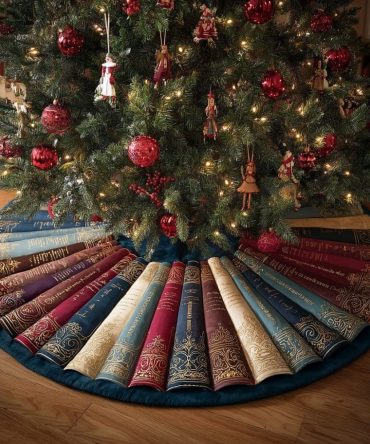 Story Portal Quilted Christmas Tree Skirt — Enchanting Quilted Holiday Base, Literary-Inspired Tree Skirt For Seasonal Styling