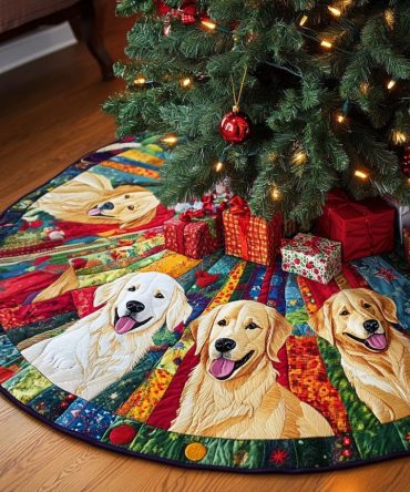 Sunny Fur Christmas Quilted Tree Skirt — Bright Festive Pet Motif, Plush Quilted Holiday Base Cover To Enhance Seasonal Décor