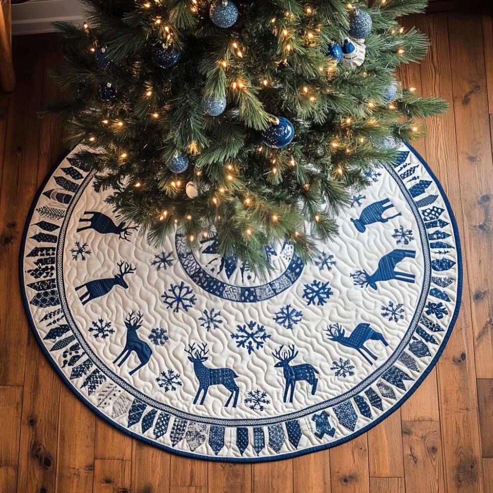 Rustic Stag Quilted Holiday Tree Skirt — Elegant Deer Patchwork For Christmas Trees, Durable Machine-Washable Skirt, Cozy Living Room Accent