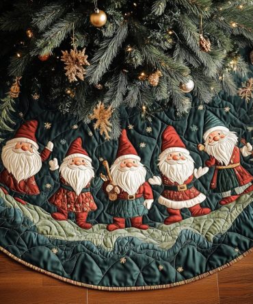 Winter Wonderland Quilted Tree Skirt — Elegant Snowflake & Pine Motifs, Luxe Quilting, Perfect For Classic White-Theme Holiday Décor