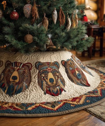 Heritage Quilted Tree Skirt — Wisdom Totem Ring Pattern, Tribal-Inspired Christmas Accent For Rustic & Boho Holiday Styles