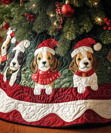 Beagle Holiday Cheer Tree Skirt - Handmade Festive Beagle Christmas Tree Skirt, Vibrant Holiday Design, Plush & Custom Sizes