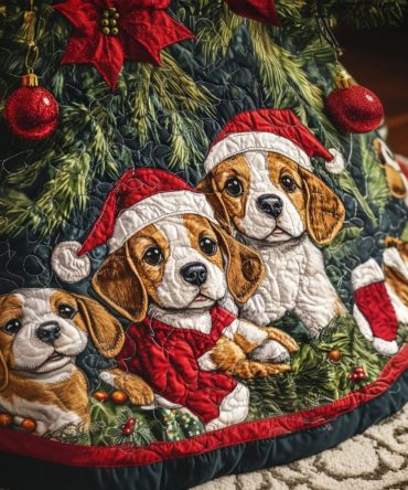 Handmade Beagle Wonderland Holiday Tree Skirt - Plush Pet-Themed Christmas Tree Skirt With Festive Beagle Art, Multiple Sizes