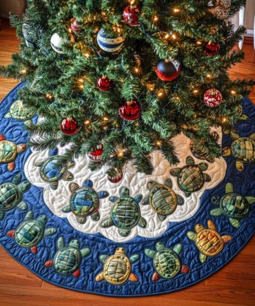 Coastal Harmony Quilted Christmas Tree Skirt — Serene Beach-Themed Holiday Skirt, Custom Handmade & Made-To-Order, Perfect Gift & Easy Care