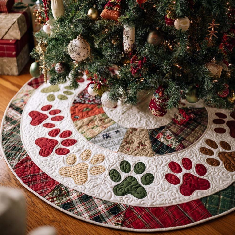 Paw Print Christmas Tree Skirt — Handmade Cozy Pet-Themed Holiday Tree Collar, Customizable Size, Plush Fabric, Machine-Washable & Gift