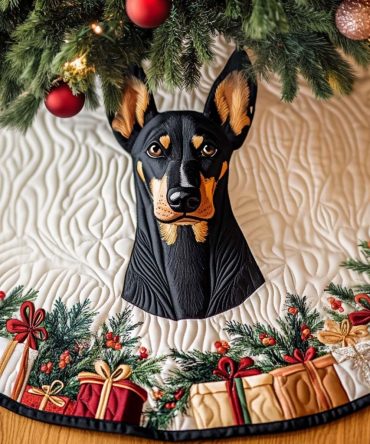 Personalized Doberman Holiday Tree Skirt - Custom Christmas Tree Skirt, Perfect Dog Lover Gift, Made-To-Order