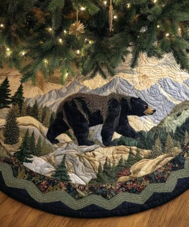 Echo Ridge Rustic Quilted Tree Skirt — Custom Handmade Country Christmas Skirt, Durable Cotton-Linen Blend, Personalized Options