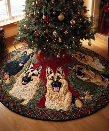 Faithful Holiday Christmas Tree Skirt - Classic Pet Lover'S Holiday Skirt, Personalized Names, Durable Fabric & Handmade Finish