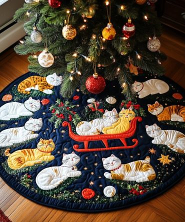 Custom Festive Cat Holiday Tree Skirt — Handmade Feline Christmas Tree Collar, Soft Velvet, Personalized & Machine-Washable