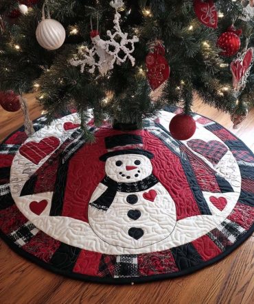 Personalized Frosty Snowman Christmas Tree Skirt — Handcrafted Holiday Tree Collar, Soft Felt, Customizable Name & Size Options