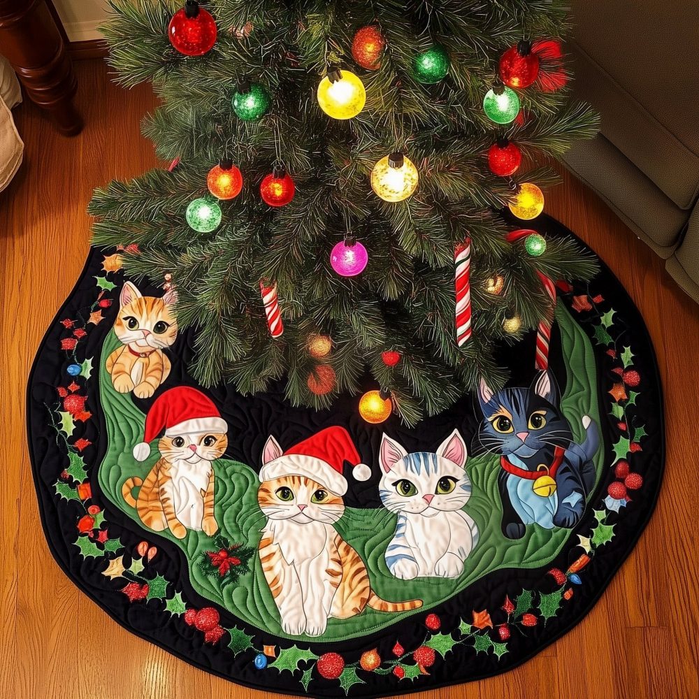 Adorable Kitten Christmas Tree Skirt - Kittens In Santa Hats With Ivy Motif, Custom Handmade Festive Tree Collar
