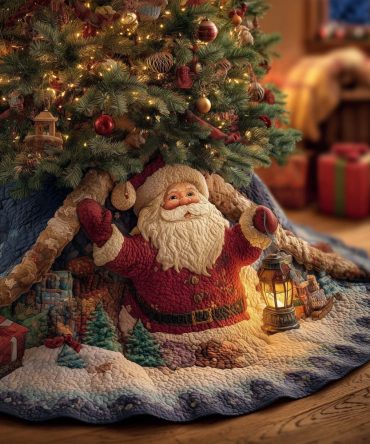 Festive Santa Tree Skirt Featuring Waving Saint Nick With Gift Sack — Made-To-Order Quilted Christmas Decor, Perfect Holiday Centerpiece